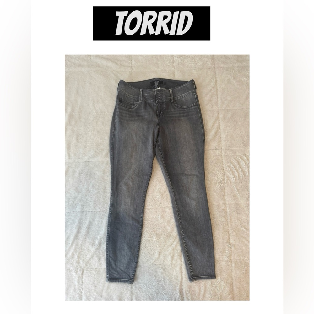 TORRID Gray Jegging 12